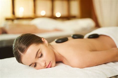 Swedish Back Massage Deep Tissue And Aromatherapy Massage