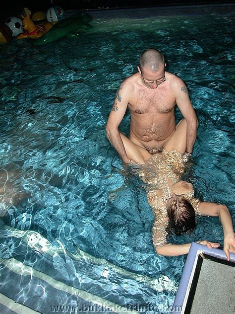 busty hot wife takes cumload in public pool pichunter