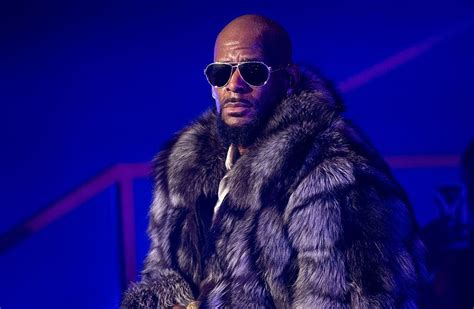 R Kelly Faces Further Sex Allegations From Fourth Former
