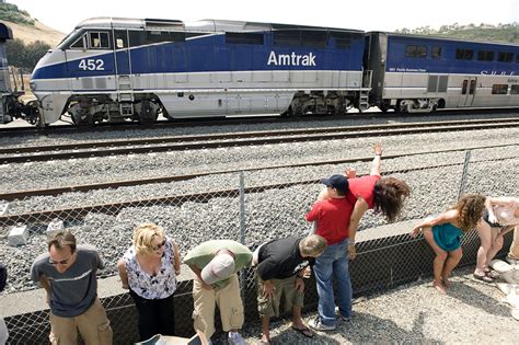 Train Mooning Attracts Scores Of Bare Bums – Orange County Register