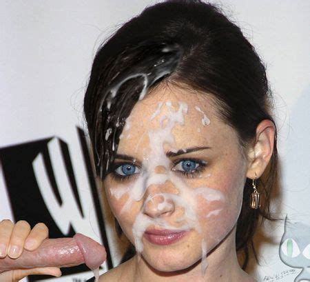 Alexis bledel fake fscial cumshot