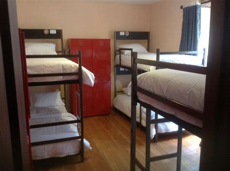 shared dorm bunk bed and breakfast huasilodge