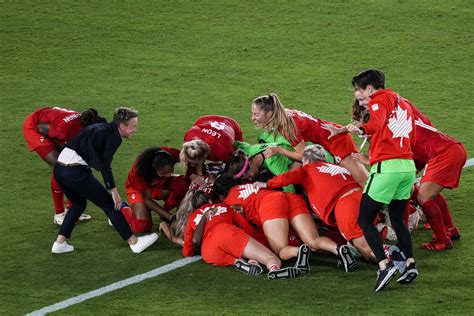 Canada Wins Gold Medal In Women S Soccer Against Sweden In Penalty