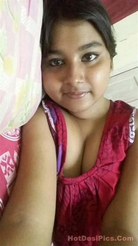 Tharki Desi College Girl Ke Leaked Topless Photos
