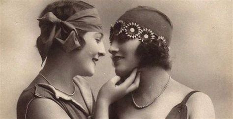 Just 29 Amazing Pics Of Vintage Lesbian Couples Rewind