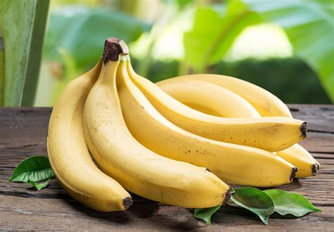la banane  fruit vraiment unique infotheque cuisine langelique