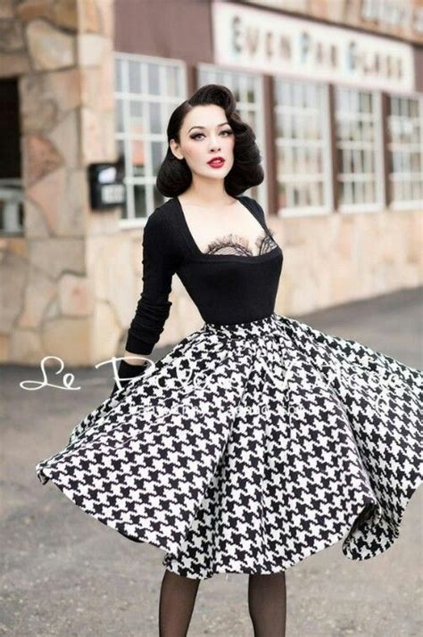pin on rockabilly girls and vintage style pin ups
