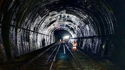 rail   close  sundays   repairs  historic tunnel express star