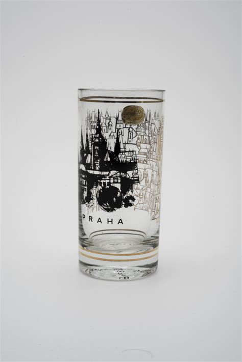Prague Glass Museum Utopie Und Alltag Digital