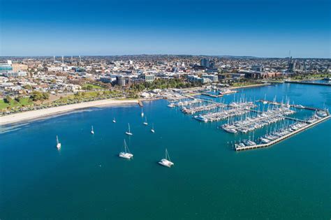 geelong  ballarat   named     performing australian cities  growth