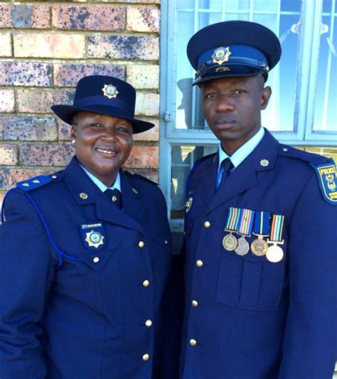 South African Policewoman Spellbound By Mandarin 2 People S Daily