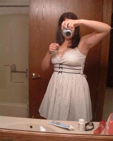 24 ‘ordinary Photos That Are Hiding Hilarious Oddities Selfie Fail