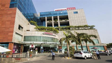 chickona shopping mall  airport delhi