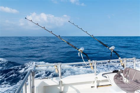 experience deep sea fishing  outer banks paramount destinations