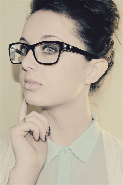 i need this frame like so i could actually see not the fake ones 4 eyes hipster glasses