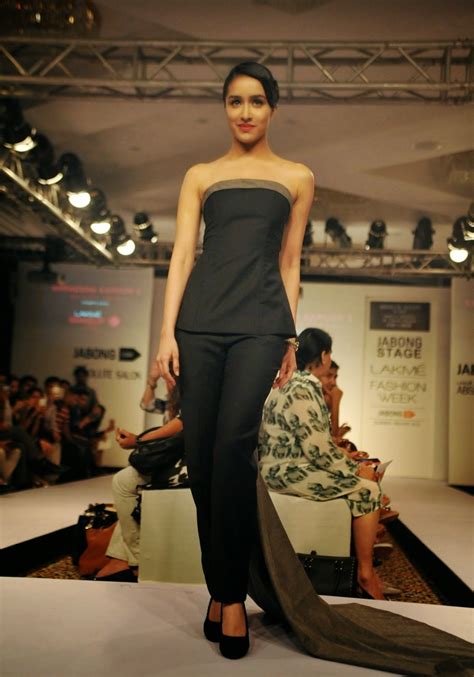 shraddha kapoor looks super sexy in black dress as she walks the ramp for drvv at lakme fashion
