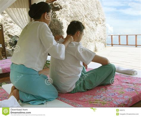 massagem tailandesa imagem de stock imagem de saúde recurso 590375