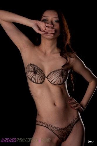 Singapore Amateur Model Jocelyn Wee Nude Sexy Photos