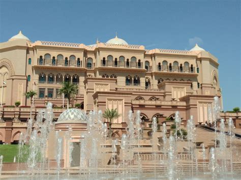 emirates palace  luxury hotel    dreams  true