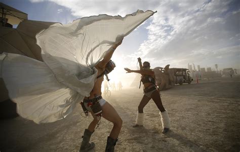 dust storm burning man 2014 pictures cbs news