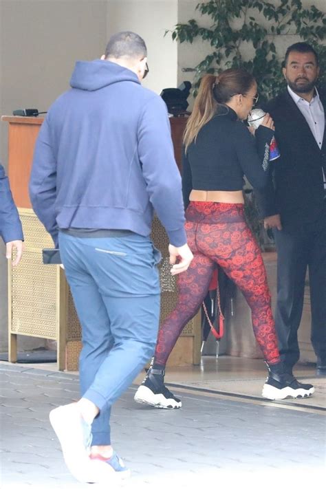 Jennifer Lopez Showed Off A Sexy Ass On Los Angeles 20 Photos The