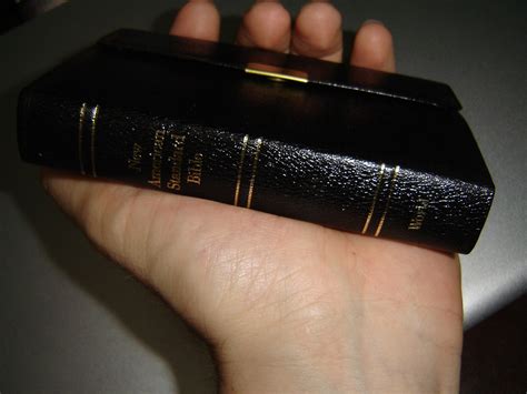 nasb pocket bible  words  christ  red black bonded leather