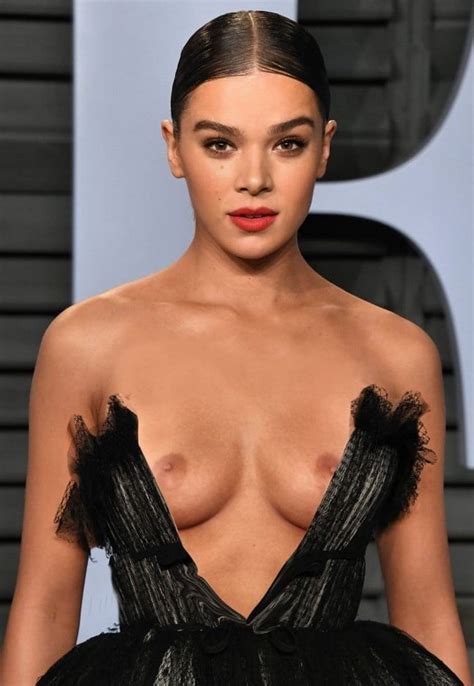 hailee steinfeld nude and sexy 2021 54 photos the fappening