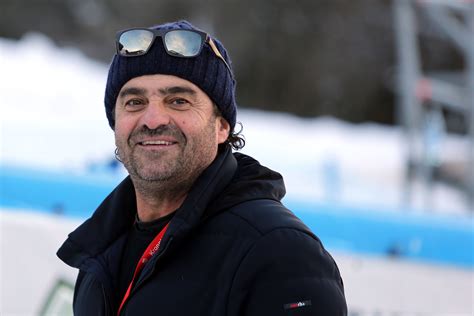 alberto tomba biografia carriera  ritiro dellex sciatore alpino