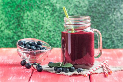 berry healthy breakfast smoothie recipe smoothiewebcom smoothie