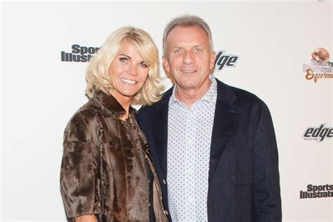 joe montana  wife stopped  kidnapping   month  grandchild