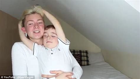 Youtube Blogger Comes Out As Gay To His 5 Year Old Brother Daily Mail