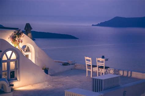 The Ultimate Santorini Honeymoon Guide