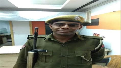 security guard  heroic effort  stopped  robbery  rs  crore