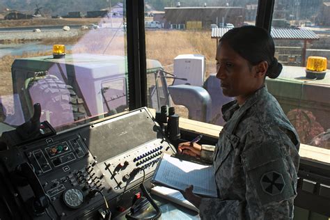 airfield operations battalion  air traffic control unit