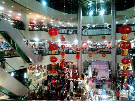 nagoya hill mall batam shopping  batam largest mall