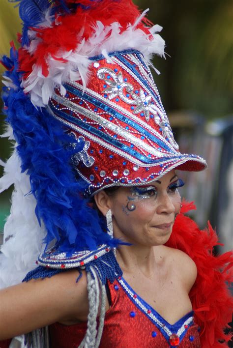 carnaval kralendijk bonaire festival captain hat carnaval bonaire