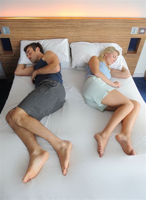 Womenstyles Photos What Sleeping Positions Say About Relationships