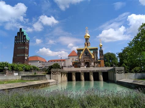 darmstadt  hochzeitsturm und russisch orthodoxe kirche auf der mathildenhoehe foto bild