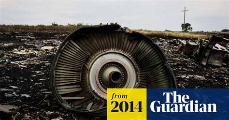 Mh17 Ukraine Accuses Pro Russia Rebels Of Taking Bodies From Crash