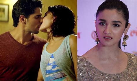Sidharth Malhotra And Jacqueline Fernandez S Kissing Scene In A