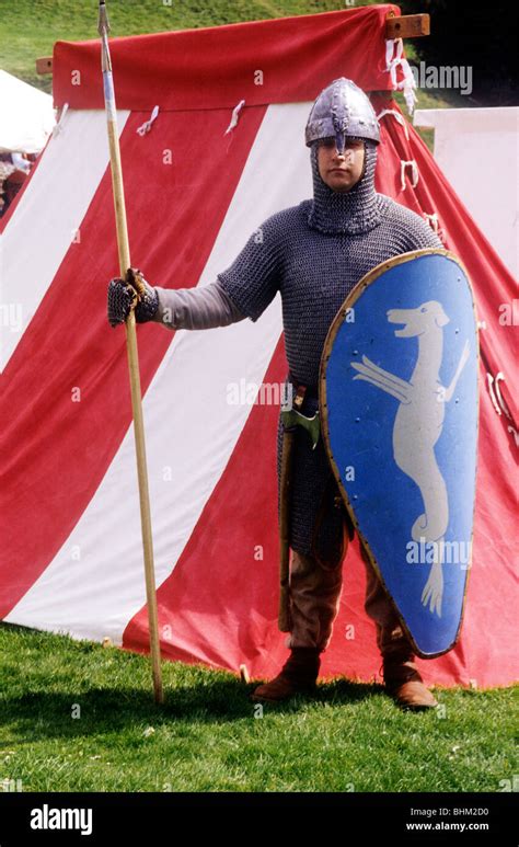 norman soldier  century historical  enactment english british history england uk armour