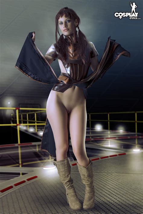 Super Hot Cosplayer Marylin Will Put An End To The Sith