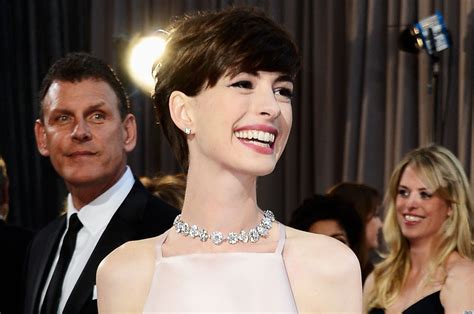 oscars 2013 worst dressed anne hathaway s nipples made a surprise appearance photos