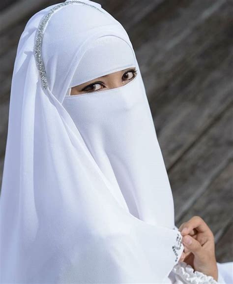 Abaya Niqab Hijab Başörtü Panosundaki Pin