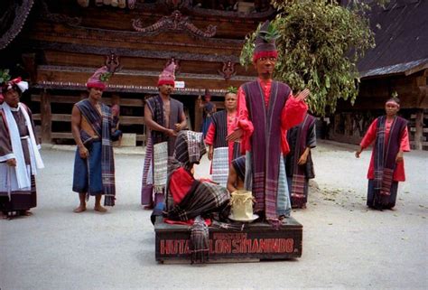 keanekaragaman budaya suku batak  sumatra utara aneka budaya