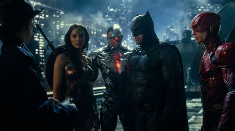 justice league early reviews heroes  super story  lacking