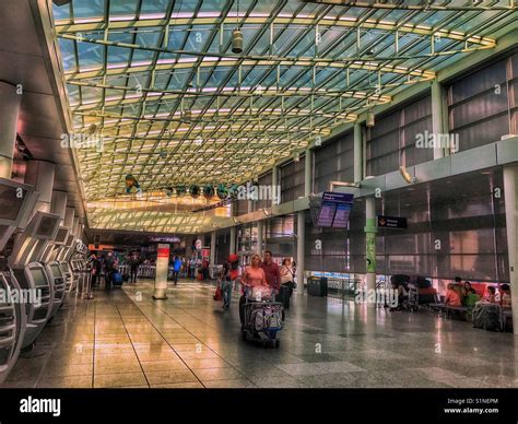 montreal airport  res stock photography  images alamy