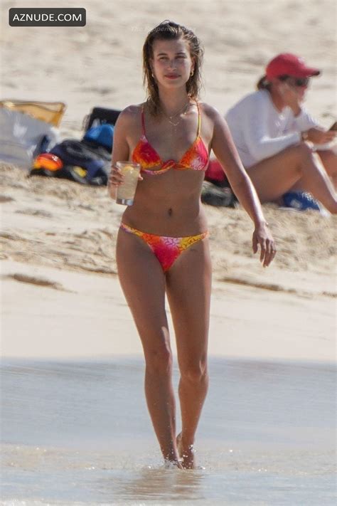 Hailey Baldwin Sexy Enjoys Vacation With Justin Bieber In Turks Caicos