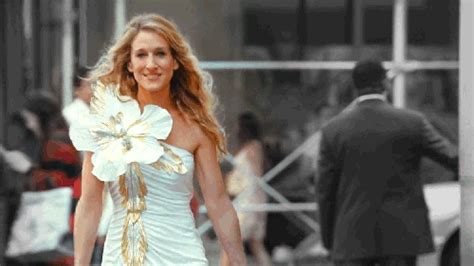 sarah jessica parker says sex and the city will return once discussion is resolved metro news