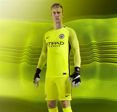 Manchester City 16 17 Goalkeeper Kit Released Footy Headlines